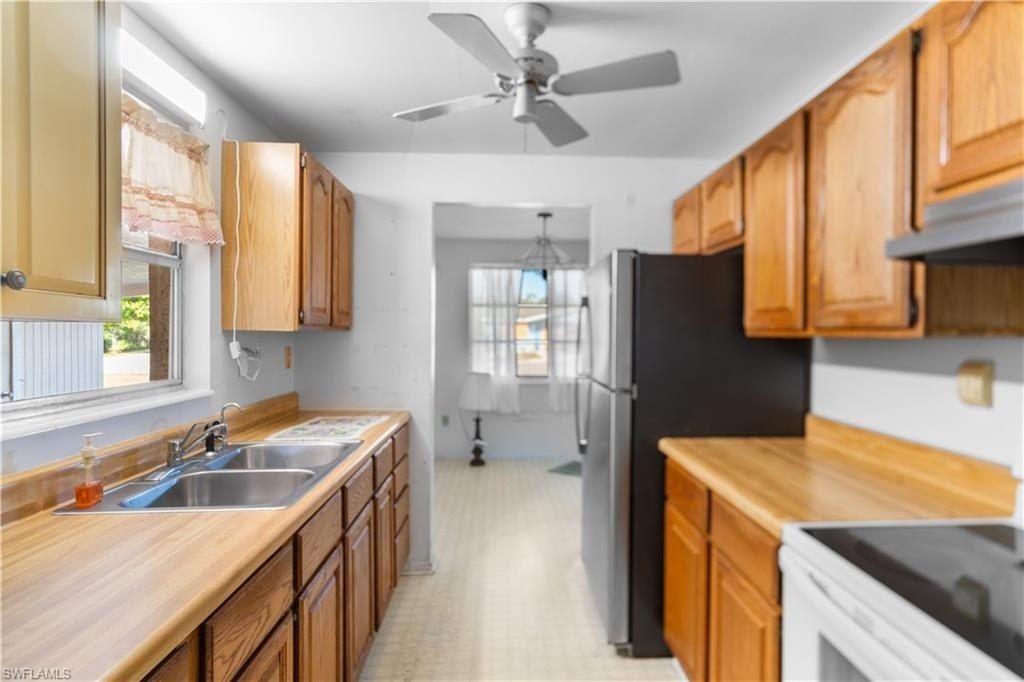 4820 Barcelona Cir, Naples, FL 34112 Photo