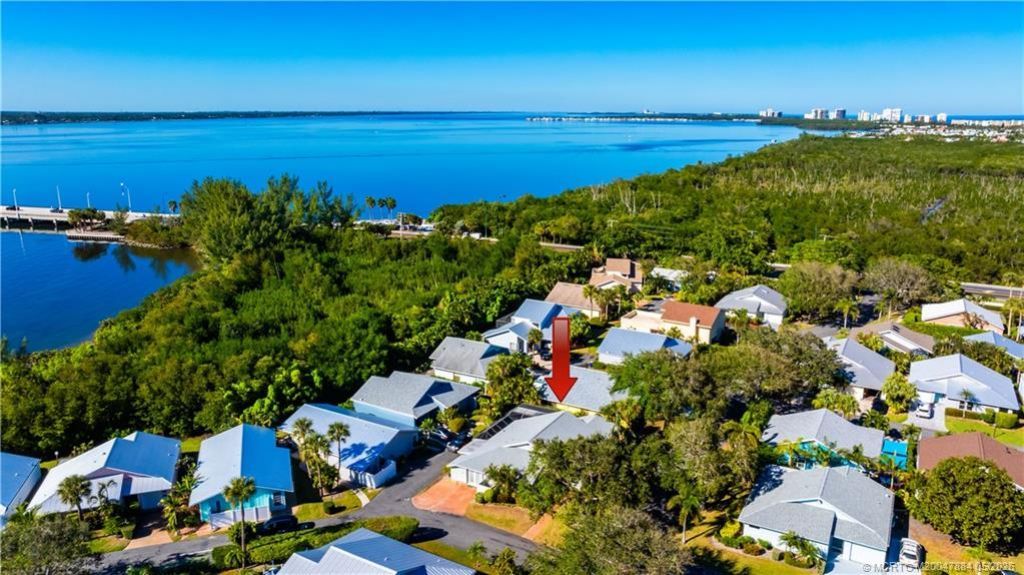 4060 NE Breakwater Drive, Jensen Beach, FL 34957 Photo