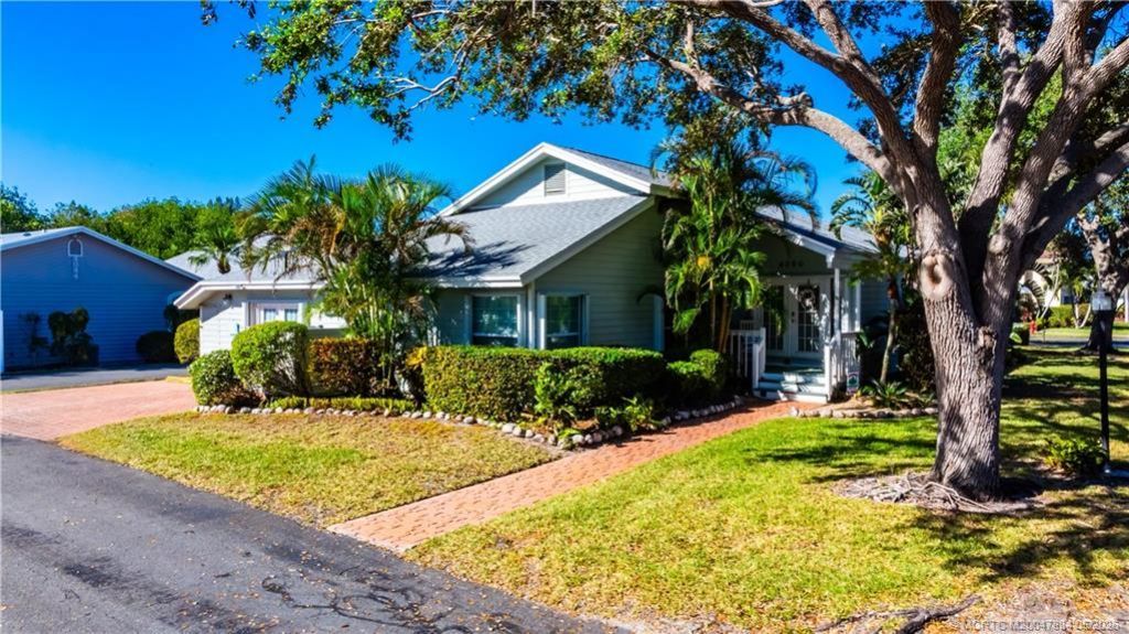4060 NE Breakwater Drive, Jensen Beach, FL 34957 Photo