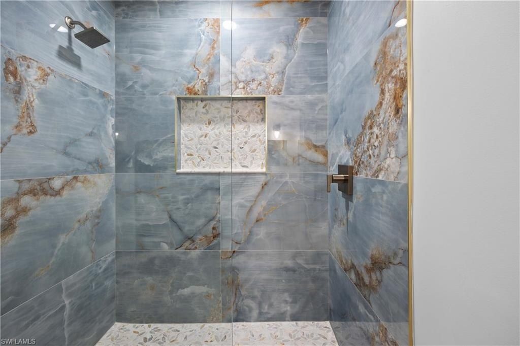 334 8th Ave S, Unit 7, Naples, FL 34102 Photo