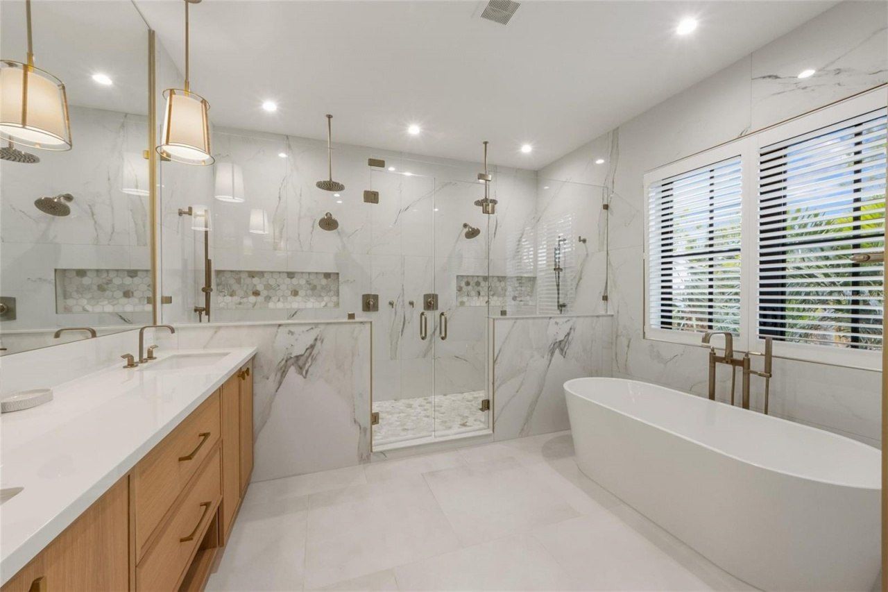 329 Tarpon Street, Anna Maria, FL 34216 Photo