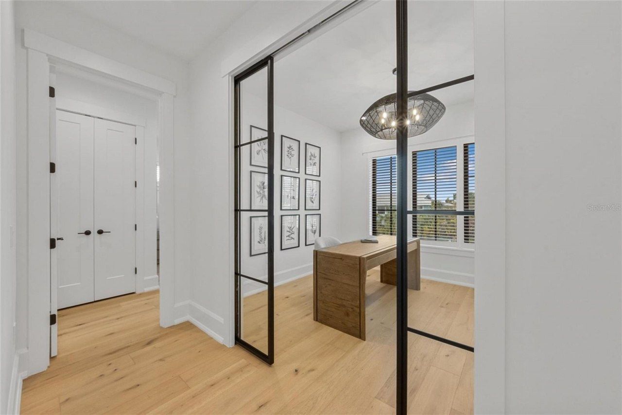 329 Tarpon Street, Anna Maria, FL 34216 Photo