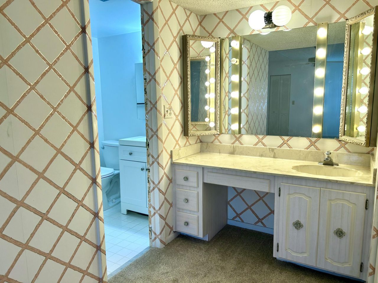 3930 Inverrary Boulevard, Unit 303-D, Lauderhill, FL 33319 Photo