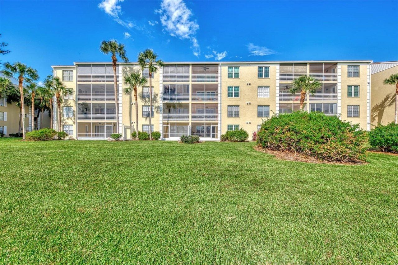 917 Wexford Boulevard, Unit 917, Venice, FL 34293 Photo