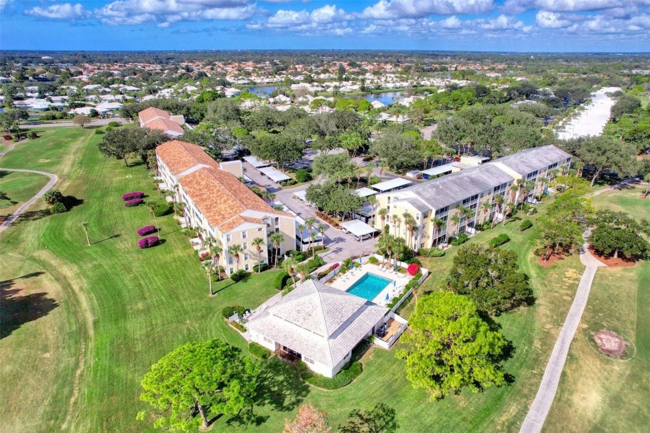 917 Wexford Boulevard, Unit 917, Venice, FL 34293 Photo