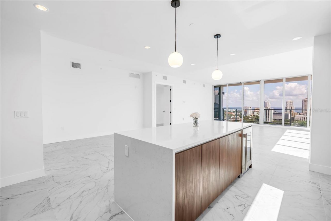 777 3rd Avenue N, Unit 1605, Saint Petersburg, FL 33701 Photo