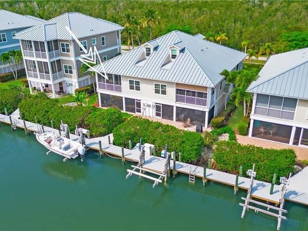 318 Angler DR, Unit 402, GOODLAND, FL 34140