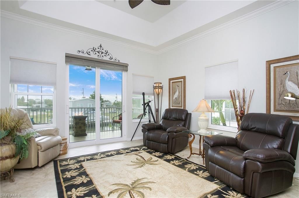 318 Angler Dr, Unit 402, Goodland, FL 34140 Photo