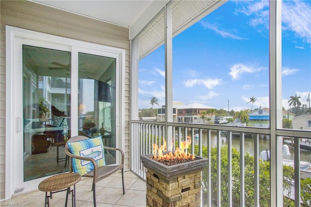 318 Angler Dr, Unit 402, Goodland, FL 34140 Photo