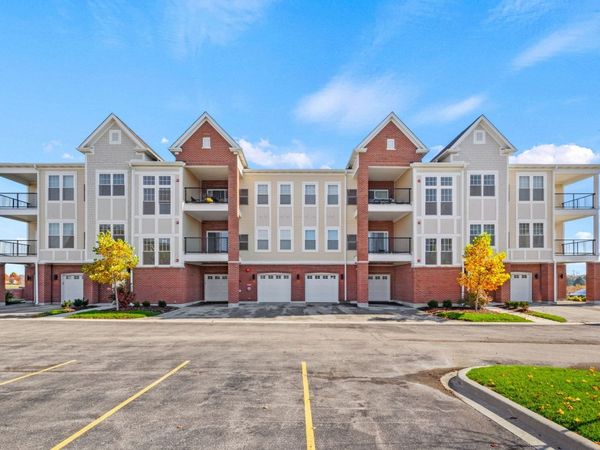 12834 S White Willow Drive, Unit 207, Plainfield, IL 60585