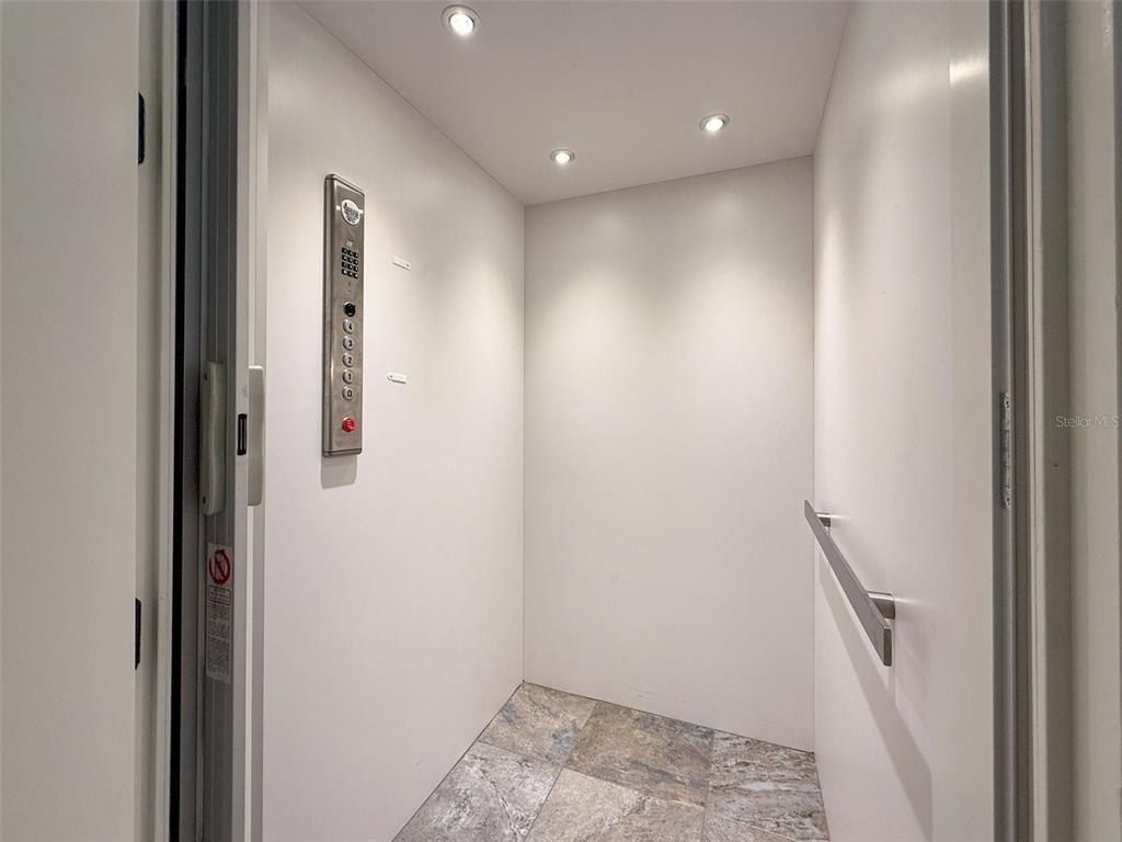 19915 Gulf Boulevard, Unit 805, Indian Shores, FL 33785 Photo