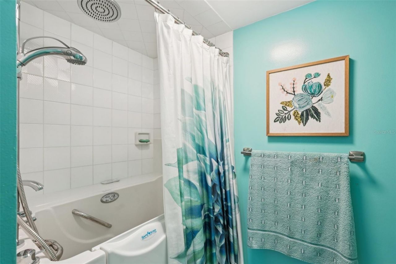 4445 46th Avenue W, Bradenton, FL 34210 Photo