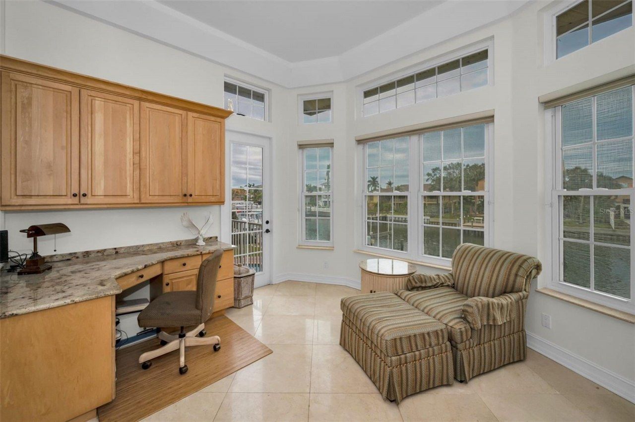 119 8th Street E, Tierra Verde, FL 33715 Photo