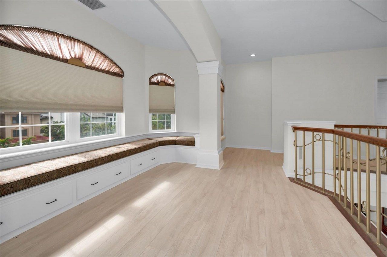 119 8th Street E, Tierra Verde, FL 33715 Photo