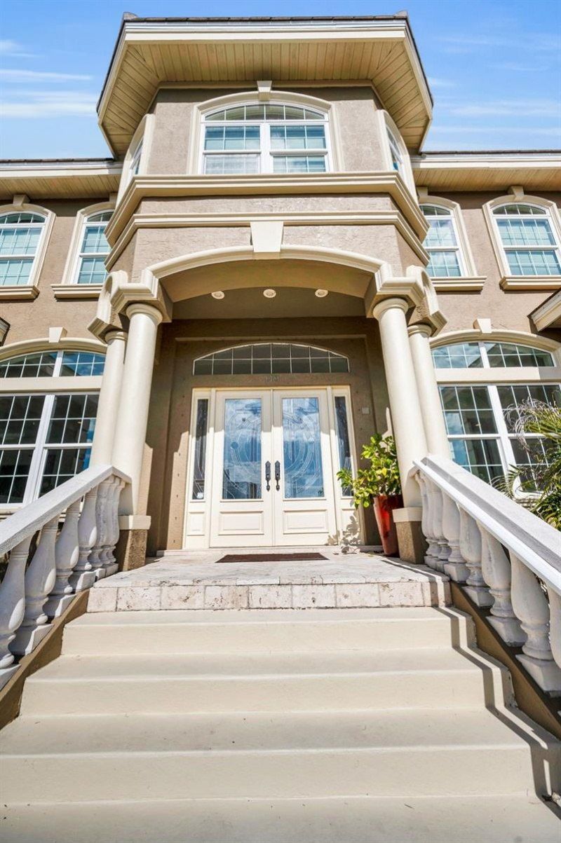 119 8th Street E, Tierra Verde, FL 33715 Photo