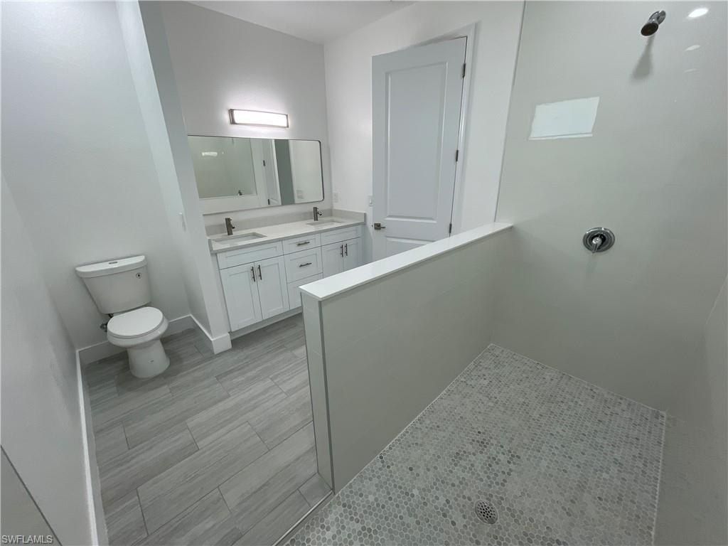 818 Chemstrand St E, Lehigh Acres, FL 33974 Photo