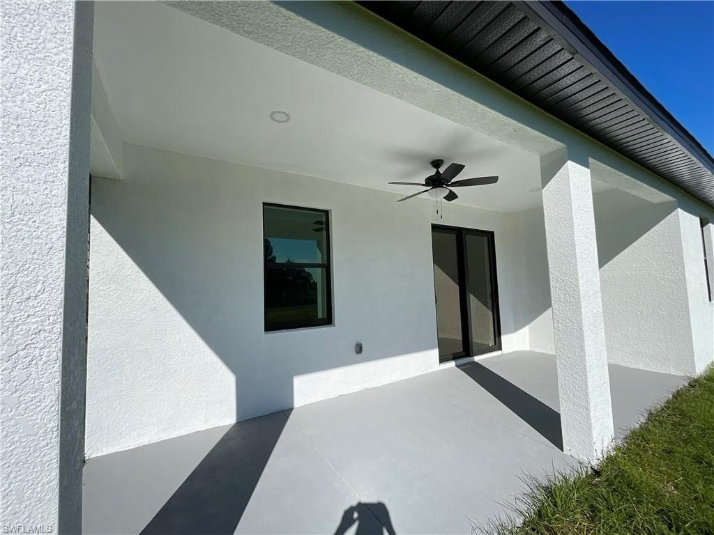 818 Chemstrand St E, Lehigh Acres, FL 33974 Photo