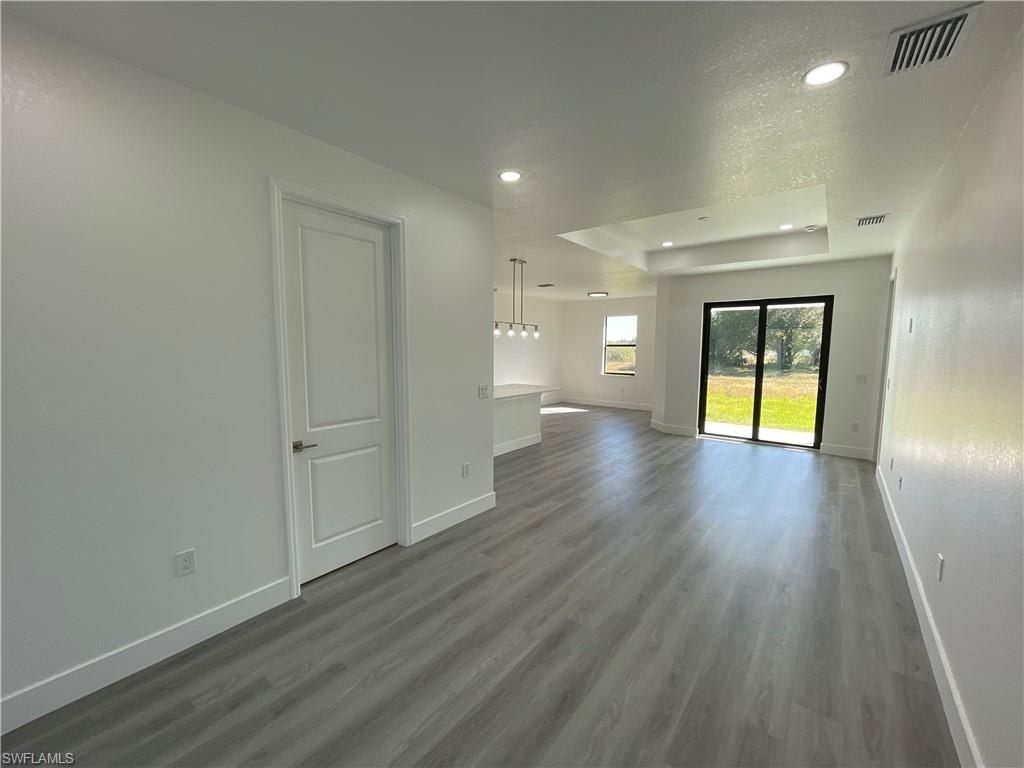 818 Chemstrand St E, Lehigh Acres, FL 33974 Photo