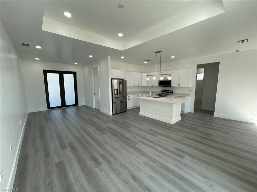 818 Chemstrand St E, Lehigh Acres, FL 33974 Photo