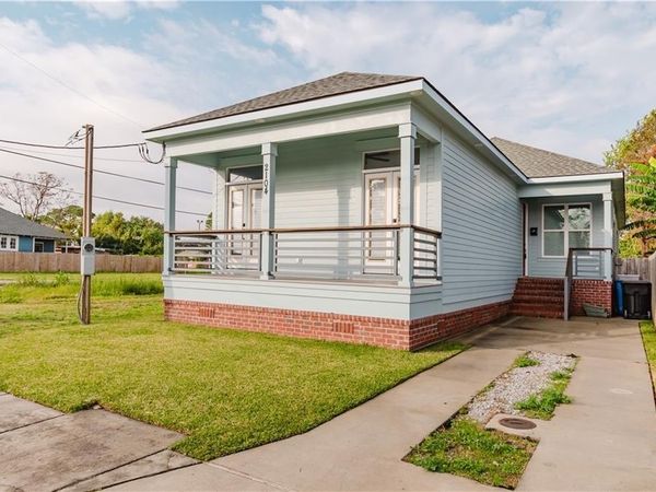 2104 DESIRE Street, New Orleans, LA 70117