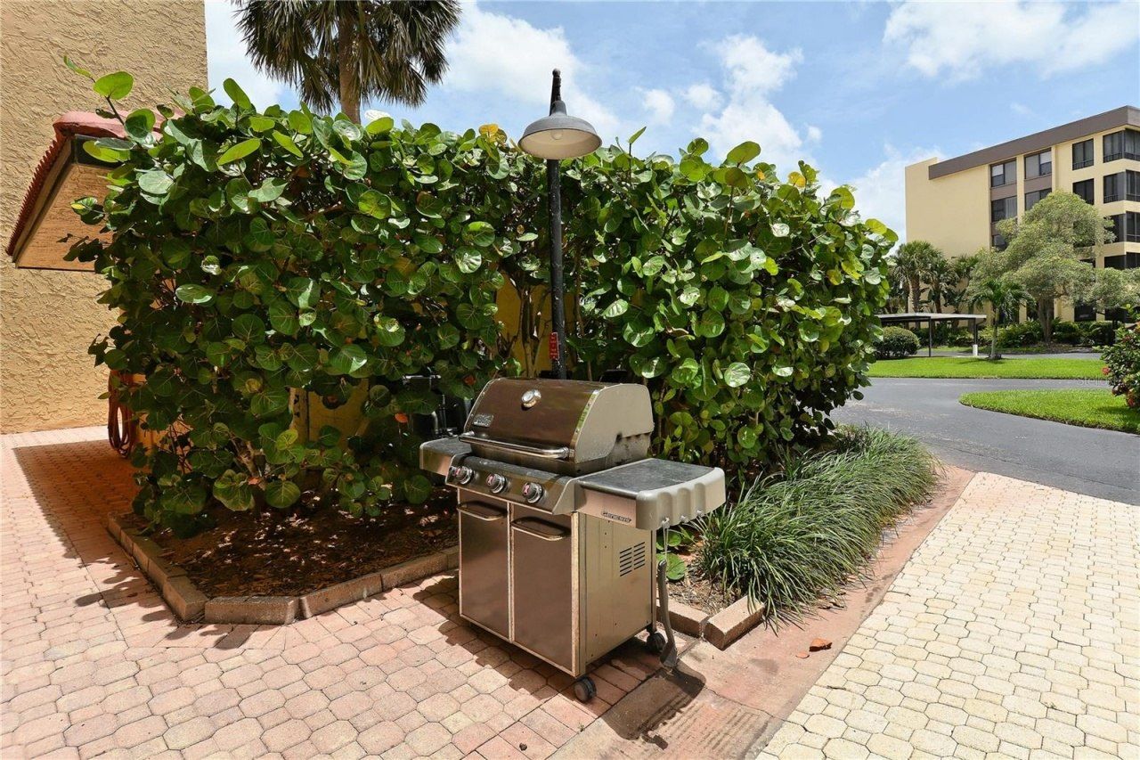 8710 Midnight Pass Road, Unit 405, Sarasota, FL 34242 Photo