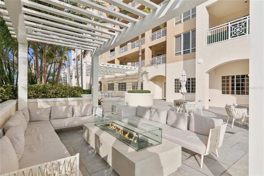 35 Watergate Drive, Unit 801, Sarasota, FL 34236 Photo