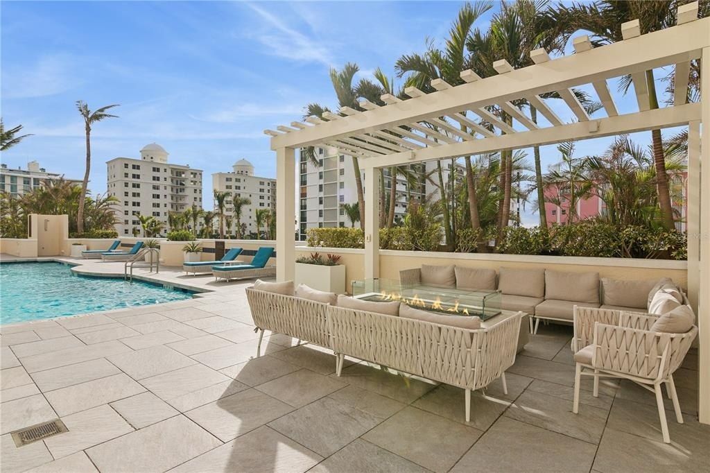 35 Watergate Drive, Unit 801, Sarasota, FL 34236 Photo