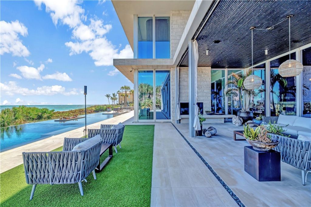 3700 Ocean Drive, Vero Beach, FL 32963 Photo