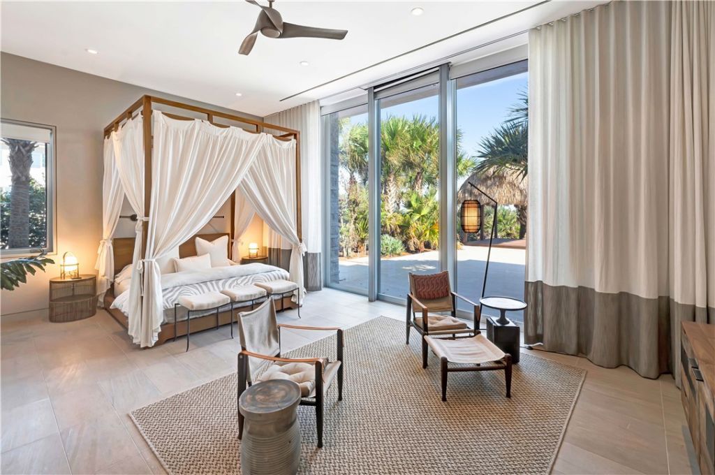 3700 Ocean Drive, Vero Beach, FL 32963 Photo