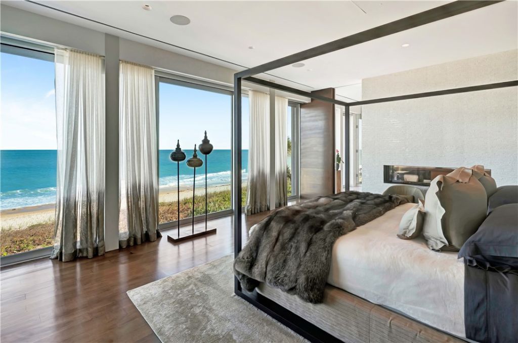 3700 Ocean Drive, Vero Beach, FL 32963 Photo