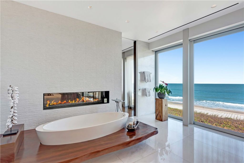 3700 Ocean Drive, Vero Beach, FL 32963 Photo