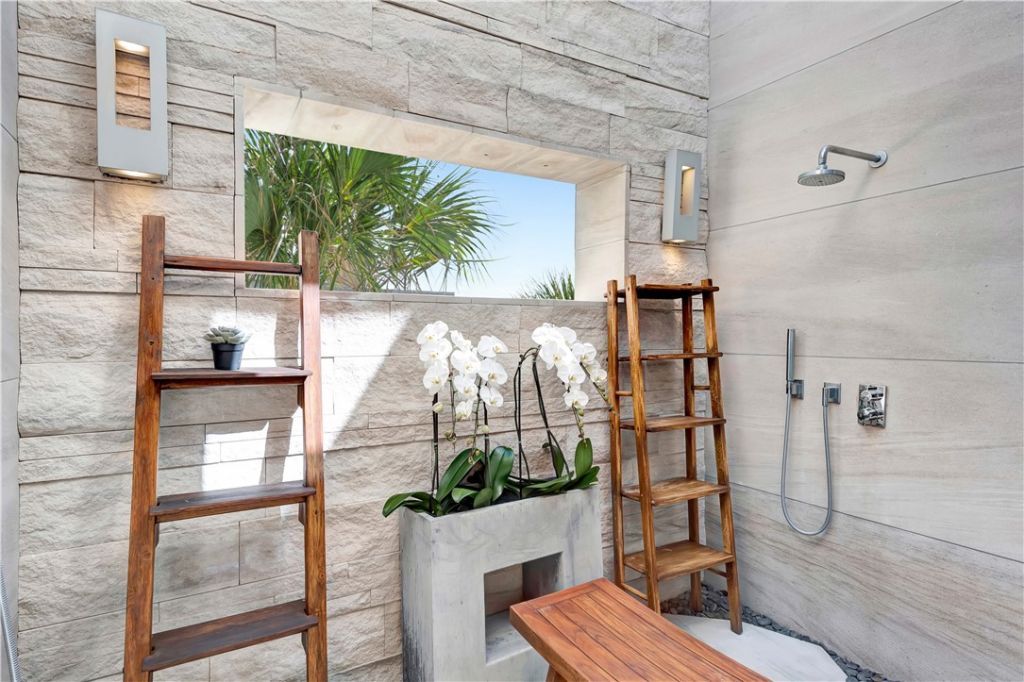 3700 Ocean Drive, Vero Beach, FL 32963 Photo