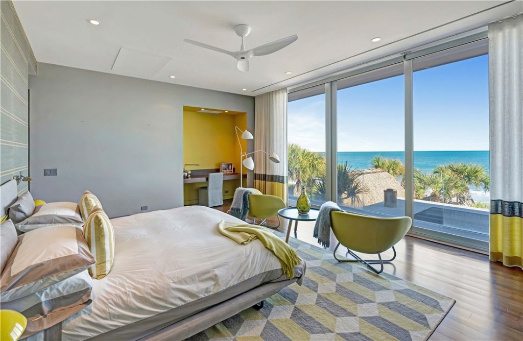 3700 Ocean Drive, Vero Beach, FL 32963 Photo