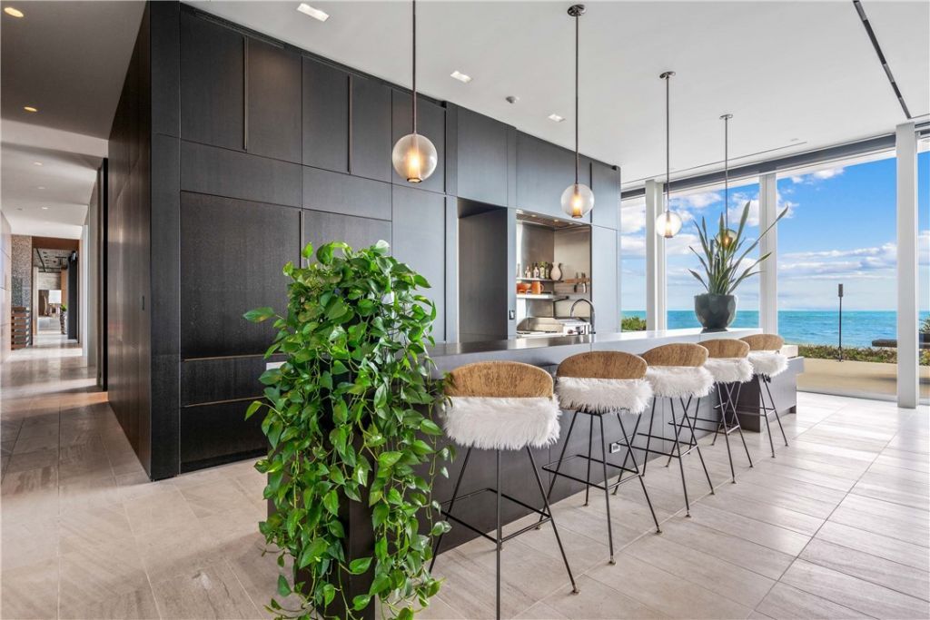 3700 Ocean Drive, Vero Beach, FL 32963 Photo