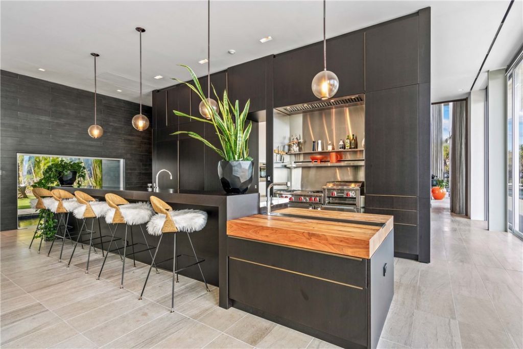 3700 Ocean Drive, Vero Beach, FL 32963 Photo