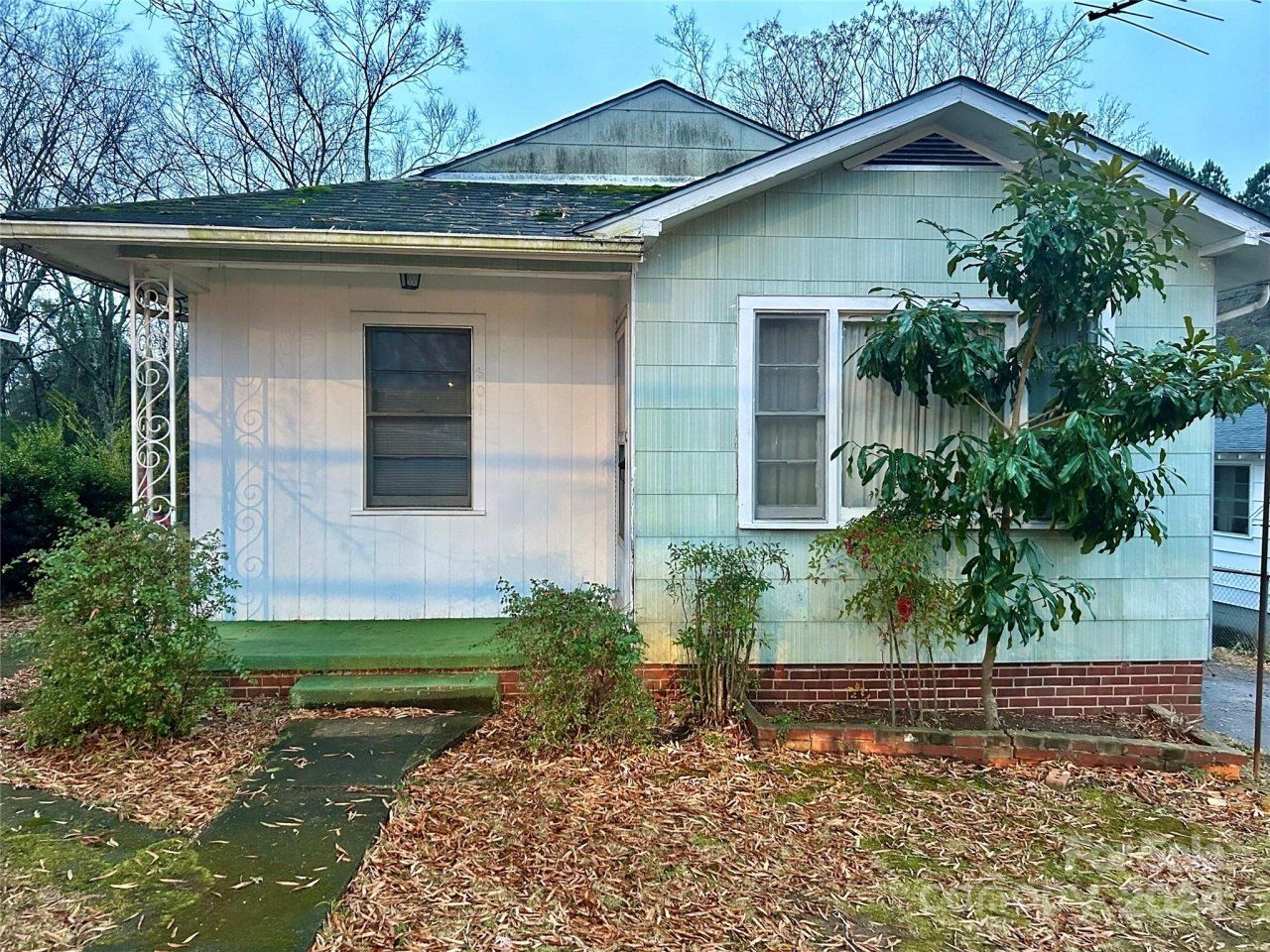 601 Sherman Street, Badin, NC 28009 Main Photo