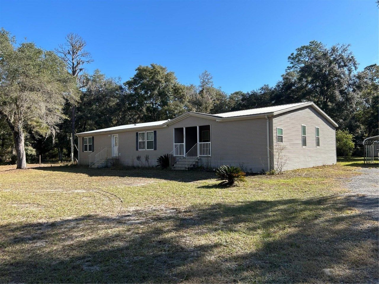 12003 SE 225th Drive, Hawthorne, FL 32640 Main Photo