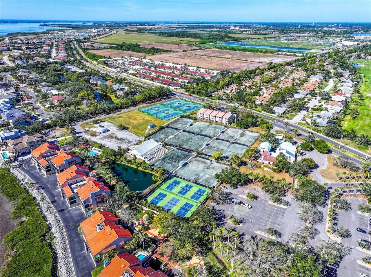 4511 Bay Club Drive, Bradenton, FL 34210 Photo