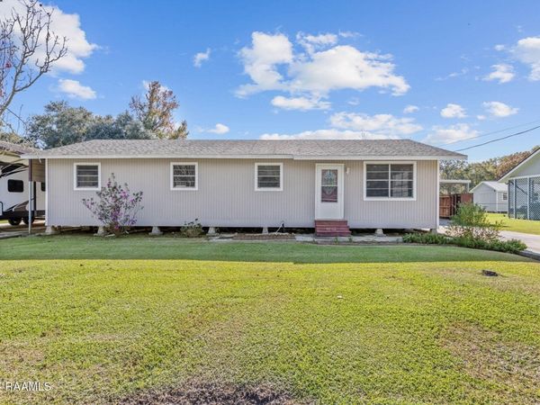 903 S Shireview Circle, Abbeville, LA 70510
