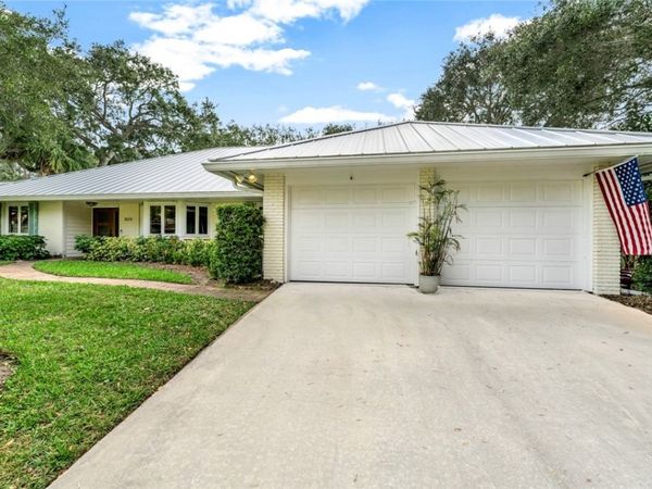 1024 Palmar De Ays Drive, Vero Beach, FL 32963