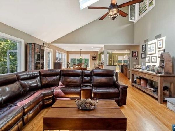 8 Craven Road, Mountain Lakes Boro, NJ 07046