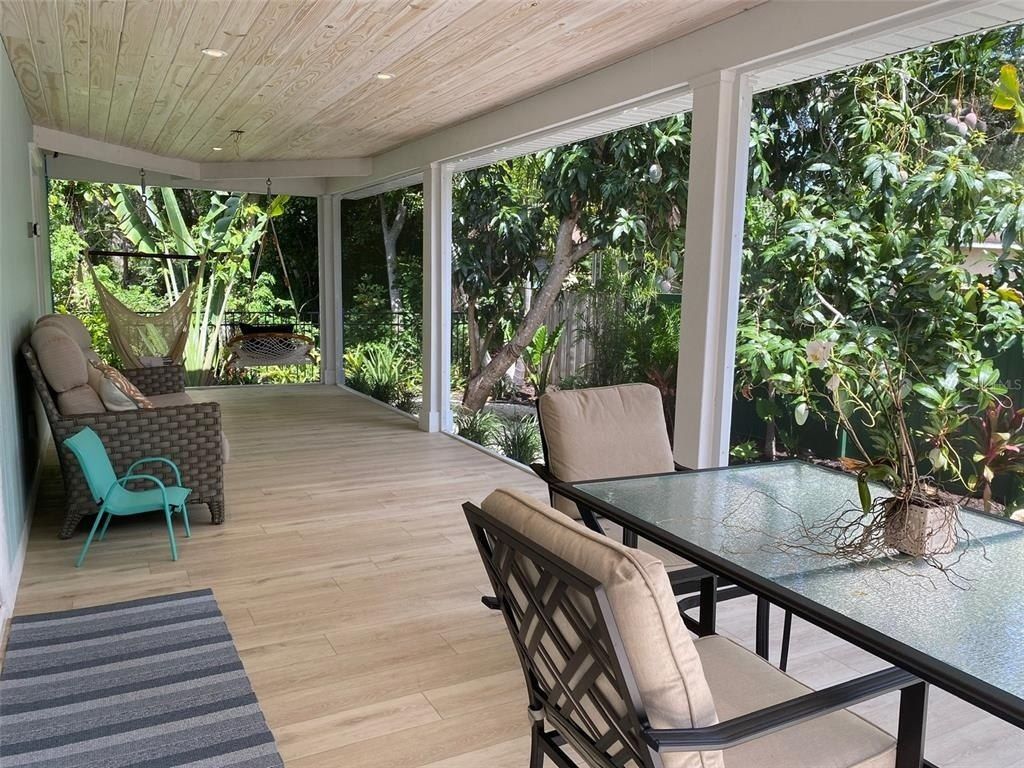 2933 Maiden Lane, Sarasota, FL 34231 Photo