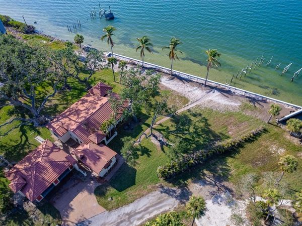 99 W RIVERVIEW AVENUE, ENGLEWOOD, FL 34223