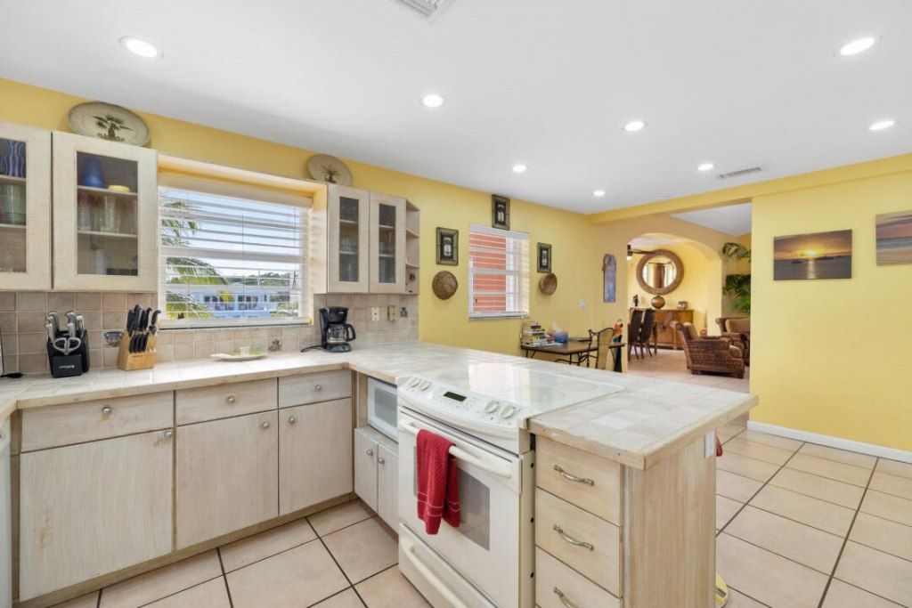 23 S Exuma Road, Key Largo, FL 33037 Photo