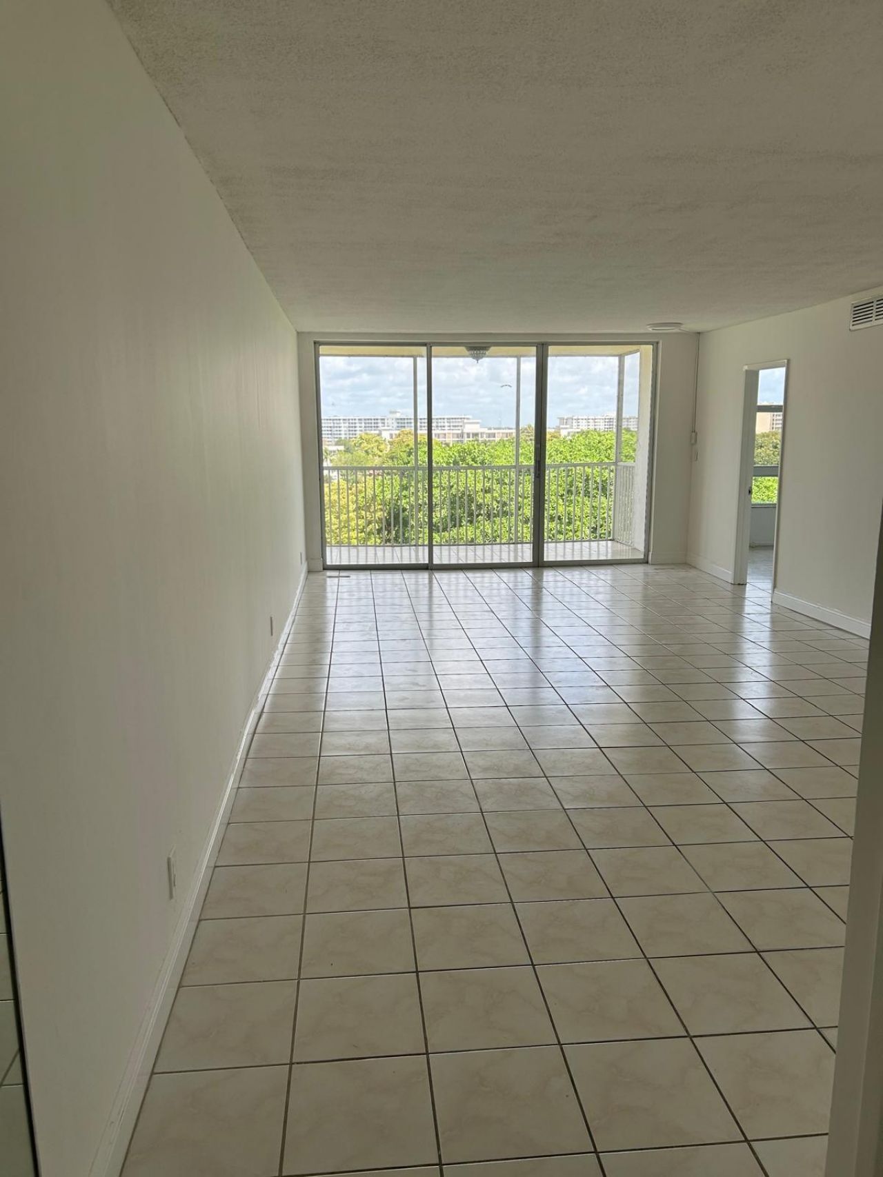 2661 S Course Drive, Unit 703, Pompano Beach, FL 33069 Photo
