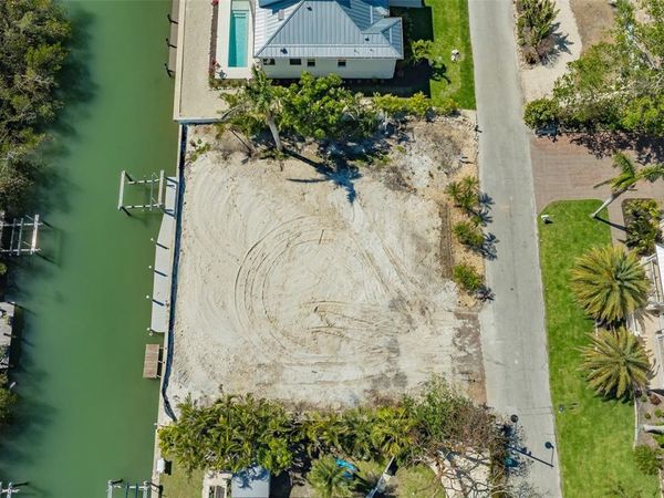 592 JUAN ANASCO DRIVE, LONGBOAT KEY, FL 34228