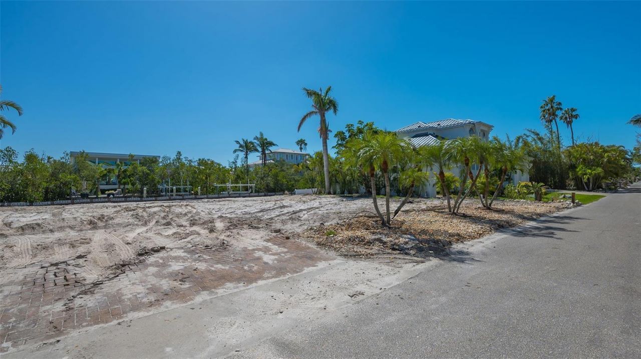 592 Juan Anasco Drive, Longboat Key, FL 34228 Photo