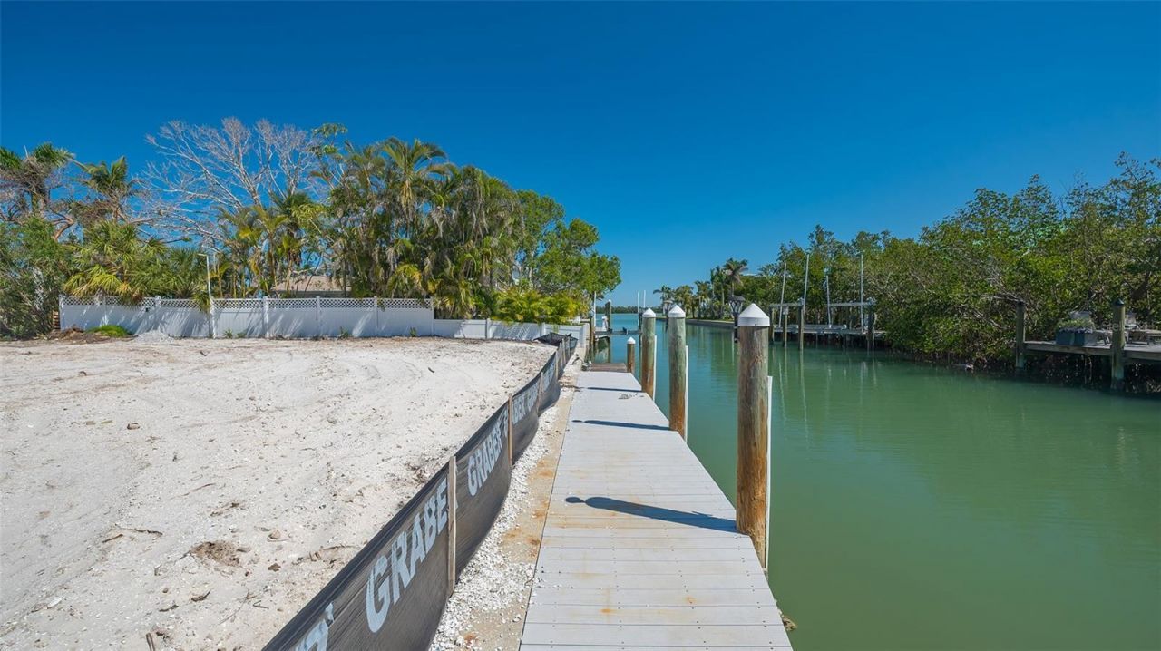 592 Juan Anasco Drive, Longboat Key, FL 34228 Photo