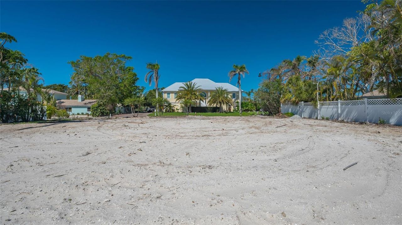 592 Juan Anasco Drive, Longboat Key, FL 34228 Photo