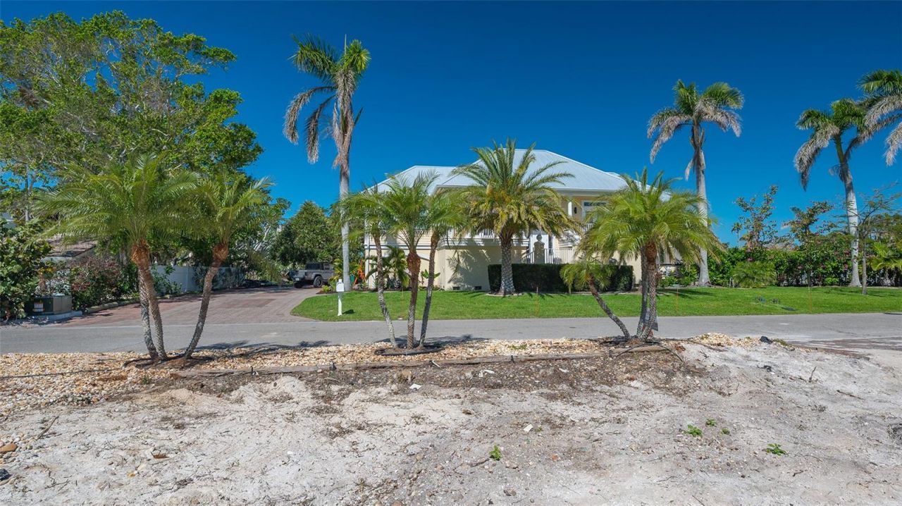 592 Juan Anasco Drive, Longboat Key, FL 34228 Photo